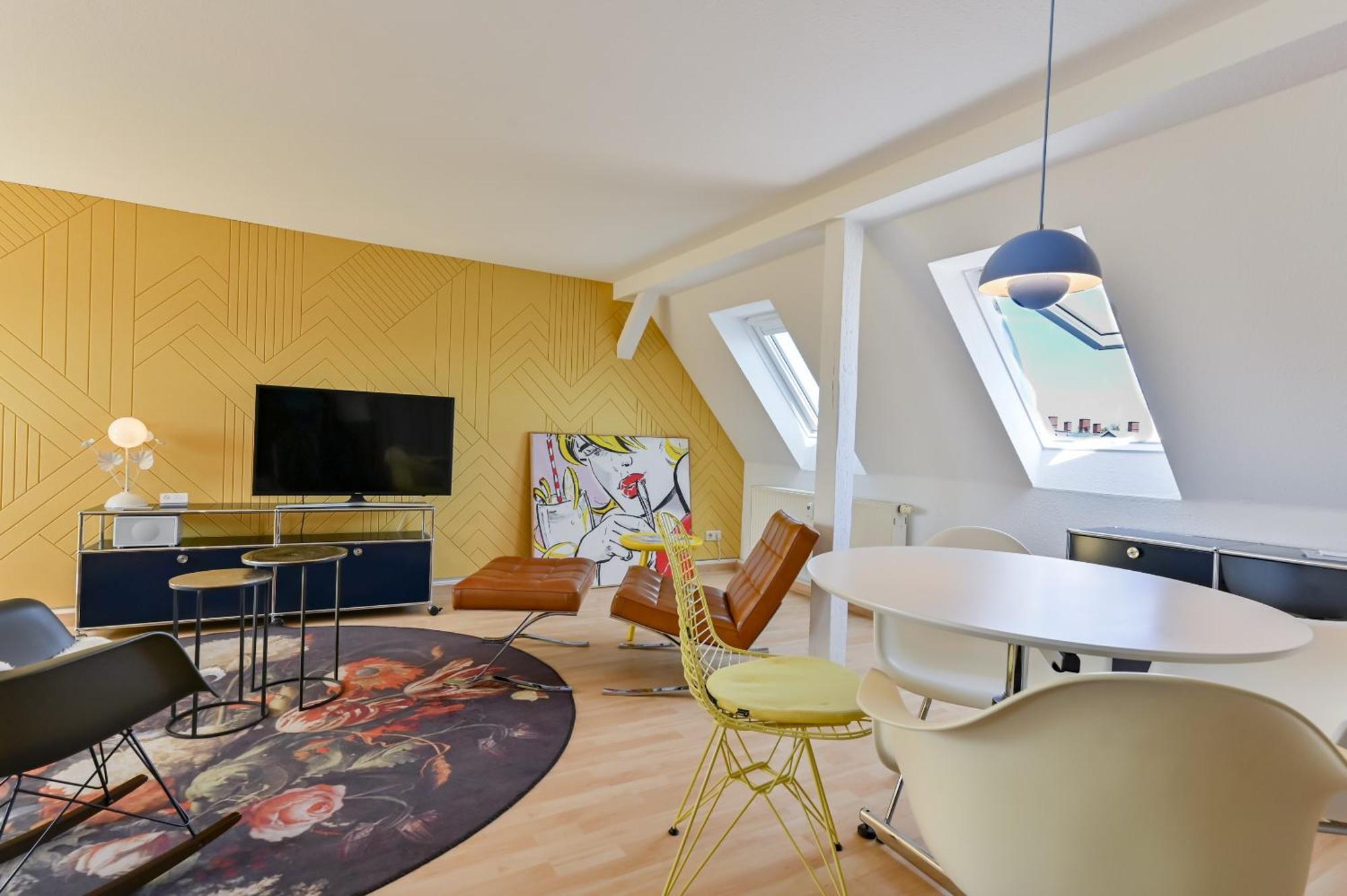 Premium Quartier Clara , Karl Und Fritz Auf Dem Kassberg Mit Eigenem Stellplatz Apartment Chemnitz Exterior foto